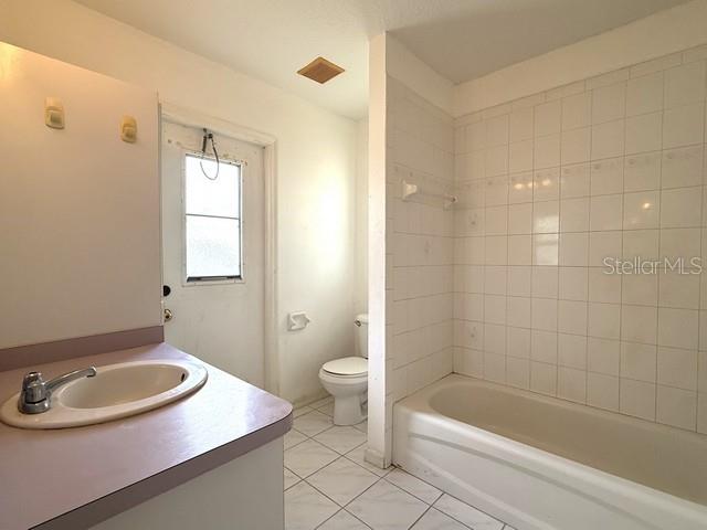 SOUTH VENICE - Residential