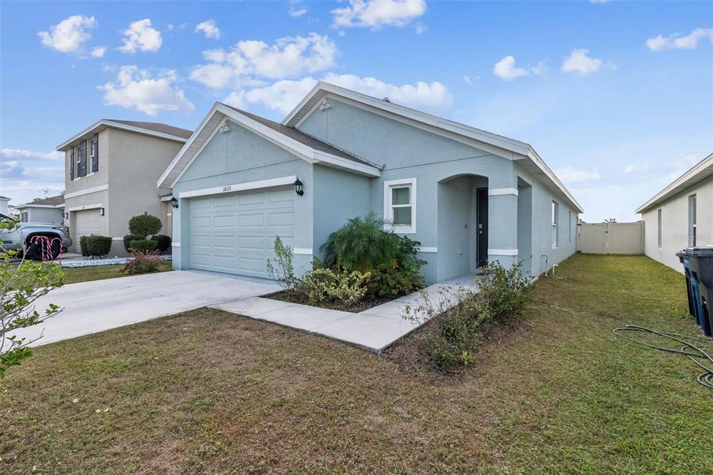 Photo of 3820 Mannered Gold Avenue, Bradenton, FL 34208 (MLS # TB8464099)