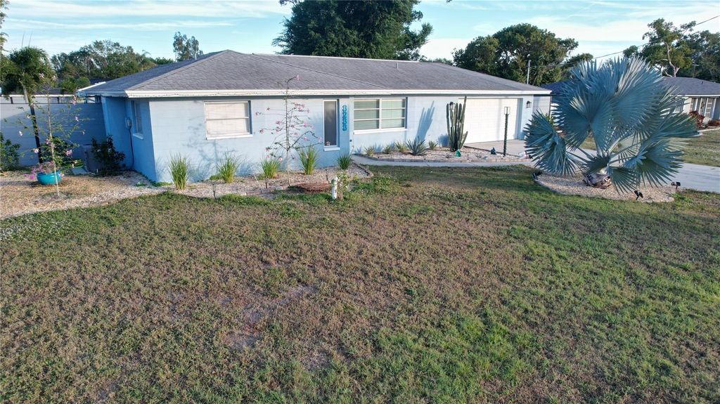 Photo of 3233 Teal Avenue, Sarasota, FL 34232 (MLS # N6141825)