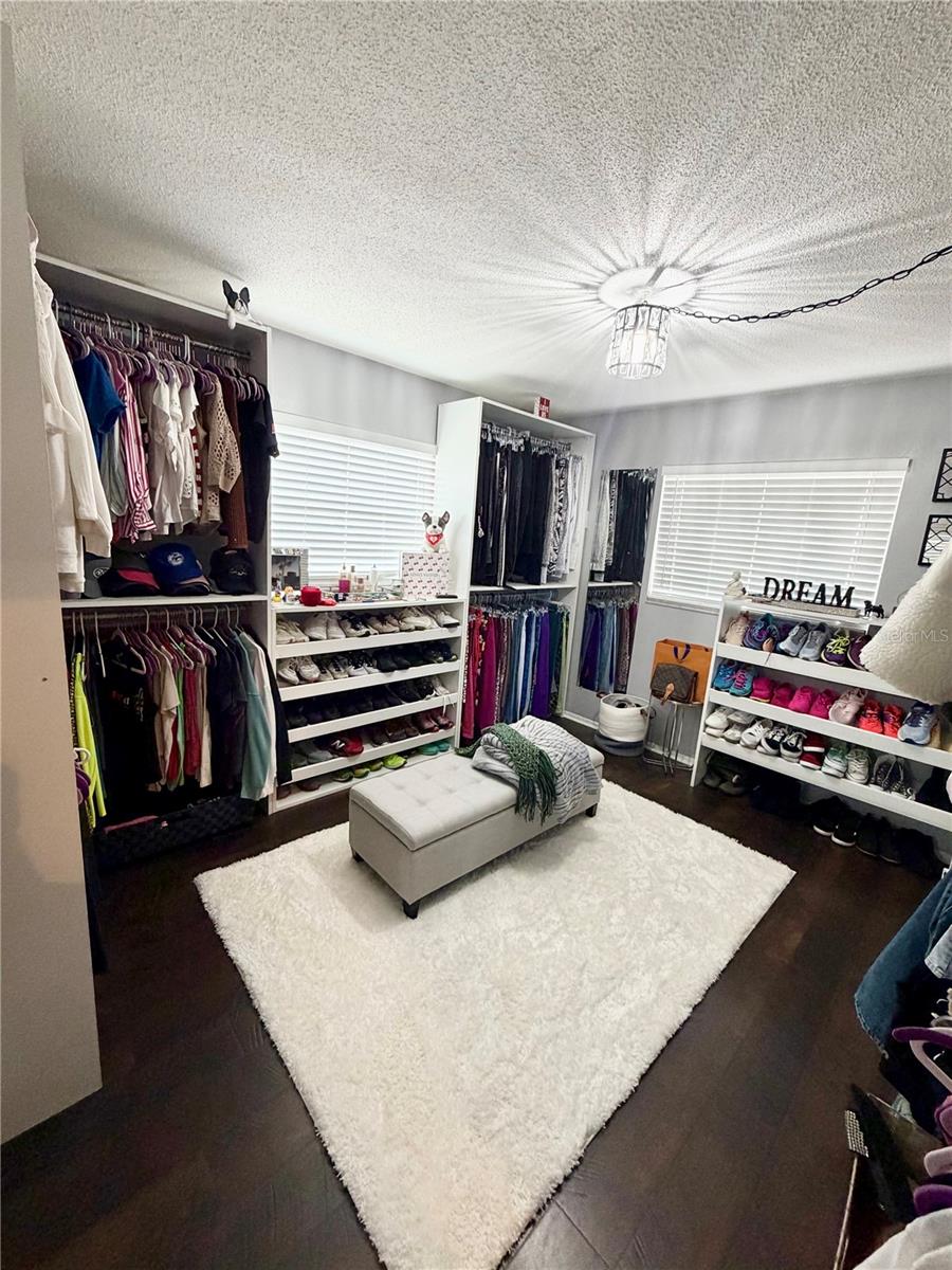 SARASOTA SPGS - Residential