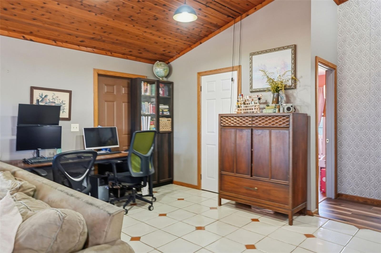 RIDGE MANOR FARMS - Residential