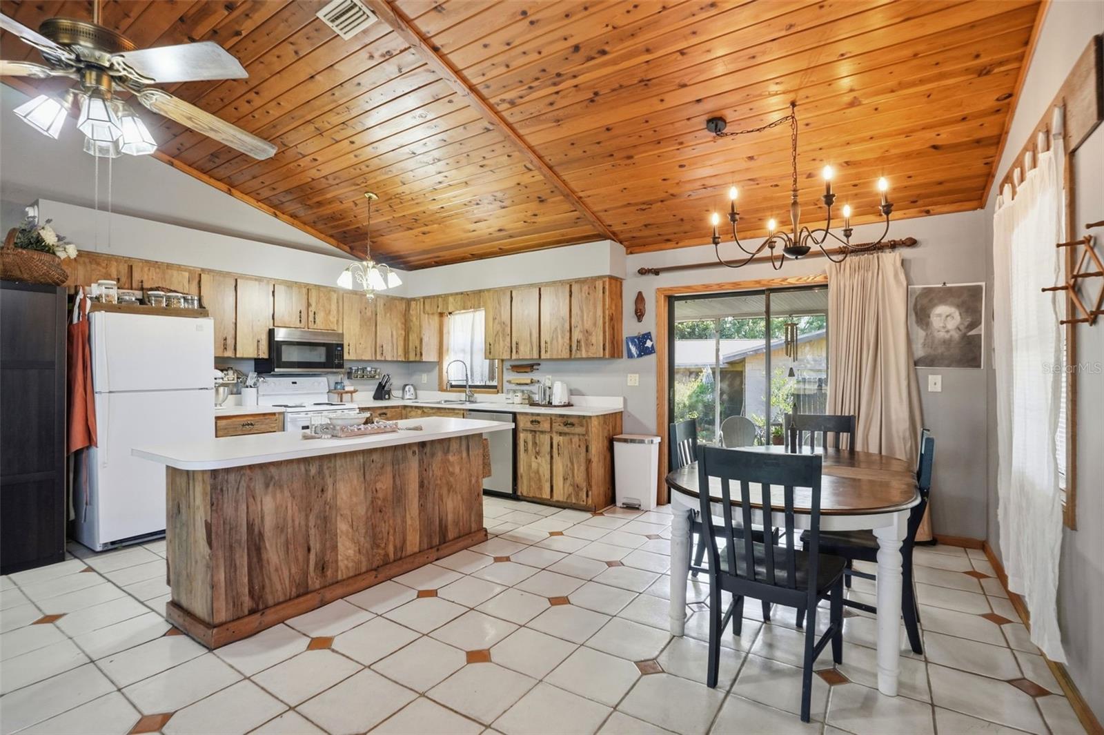 RIDGE MANOR FARMS - Residential