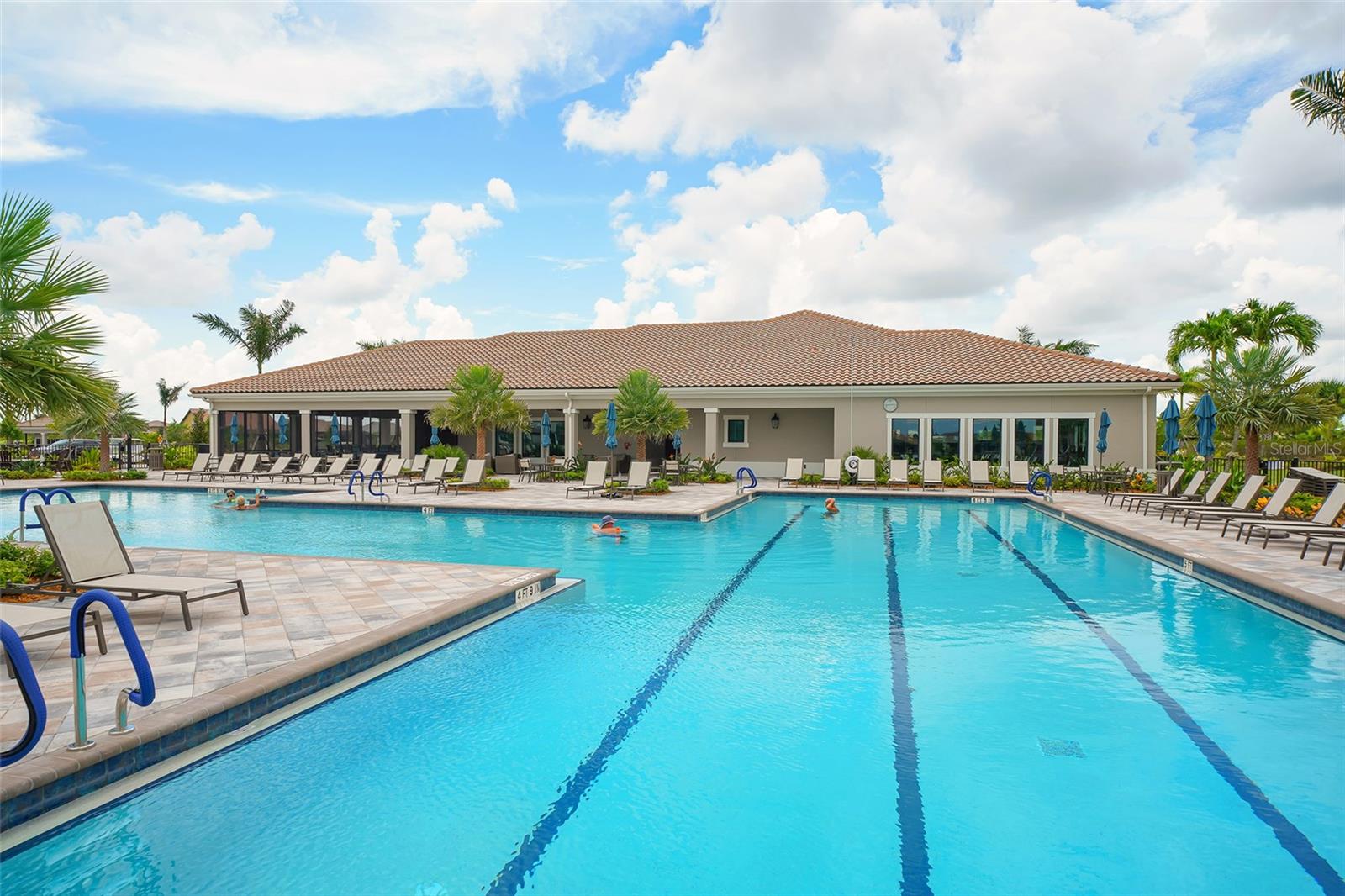 ISLANDWALK/THE WEST VLGS PH 5 - Residential