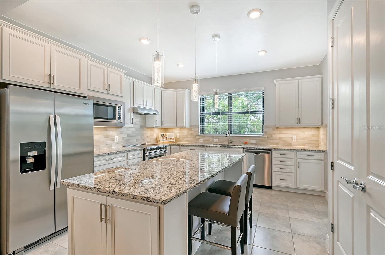 ISLANDWALK/THE WEST VLGS PH 5 - Residential