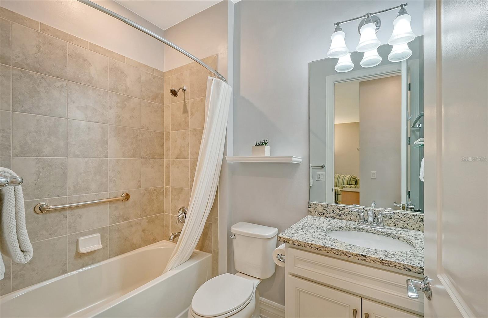 ISLANDWALK/THE WEST VLGS PH 5 - Residential