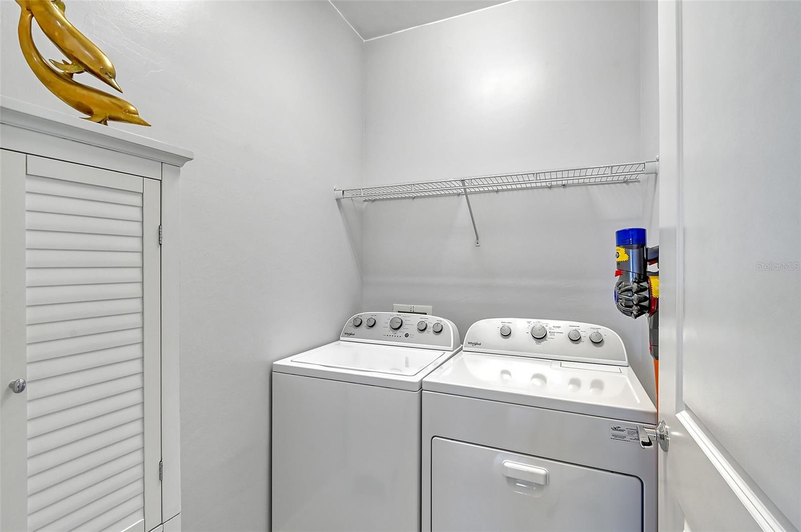 ISLANDWALK/THE WEST VLGS PH 5 - Residential