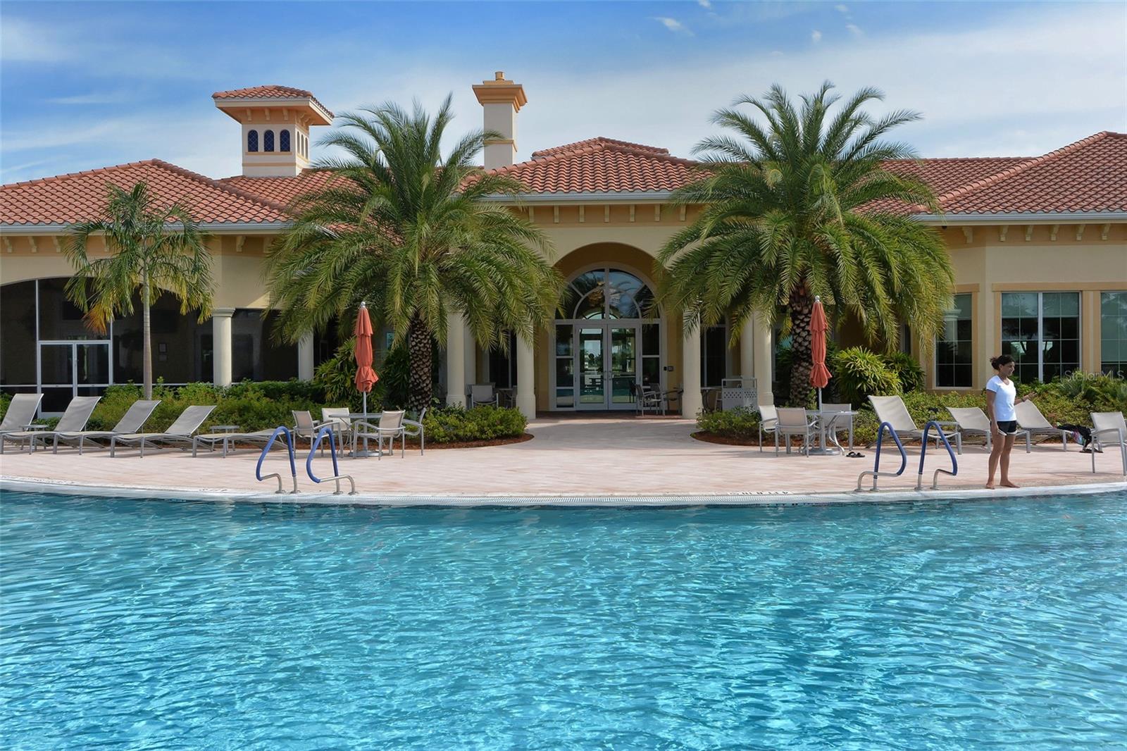 ISLANDWALK/THE WEST VLGS PH 5 - Residential