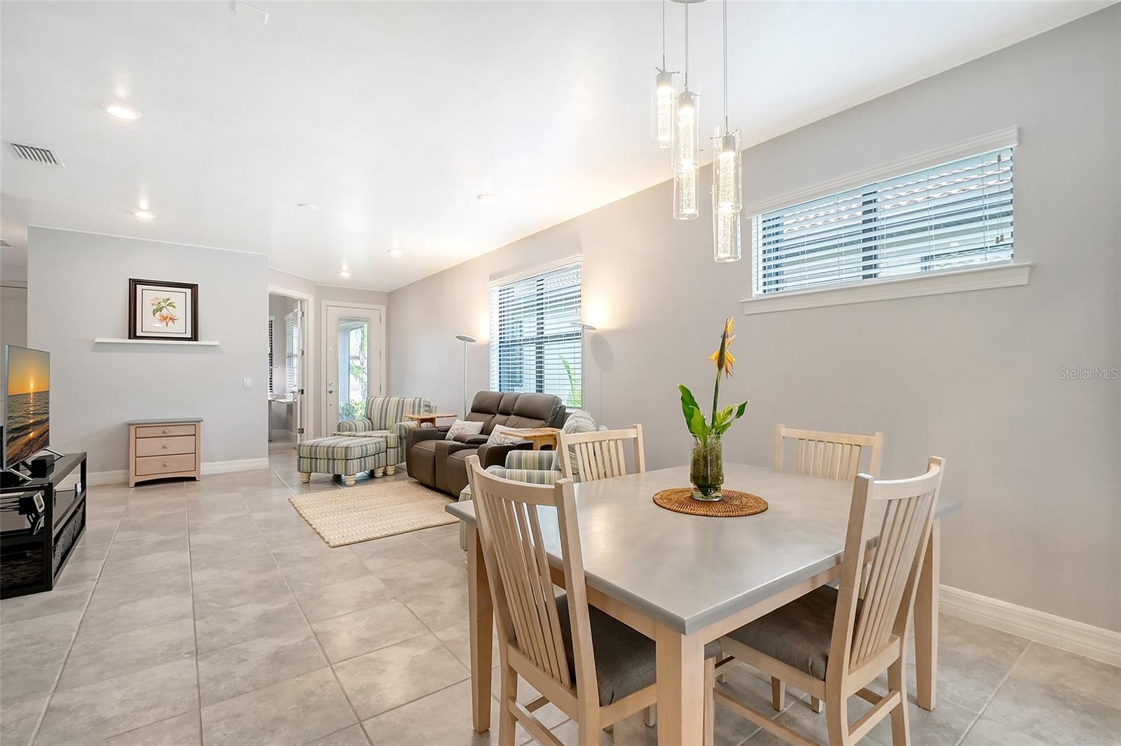 ISLANDWALK/THE WEST VLGS PH 5 - Residential