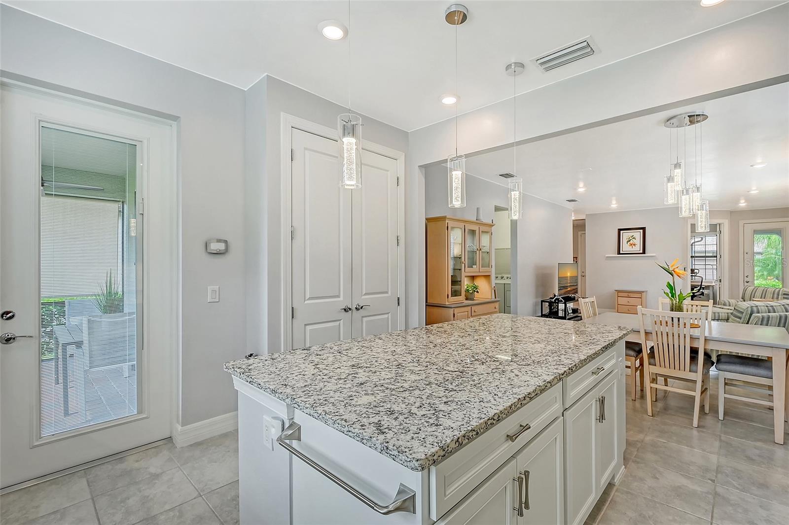 ISLANDWALK/THE WEST VLGS PH 5 - Residential