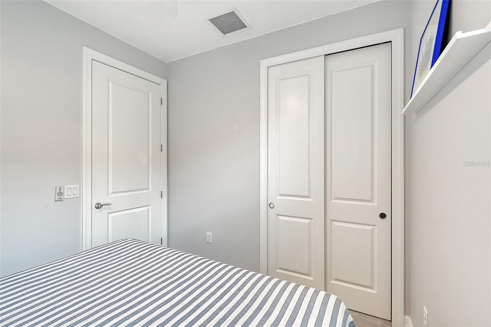 ISLANDWALK/THE WEST VLGS PH 5 - Residential