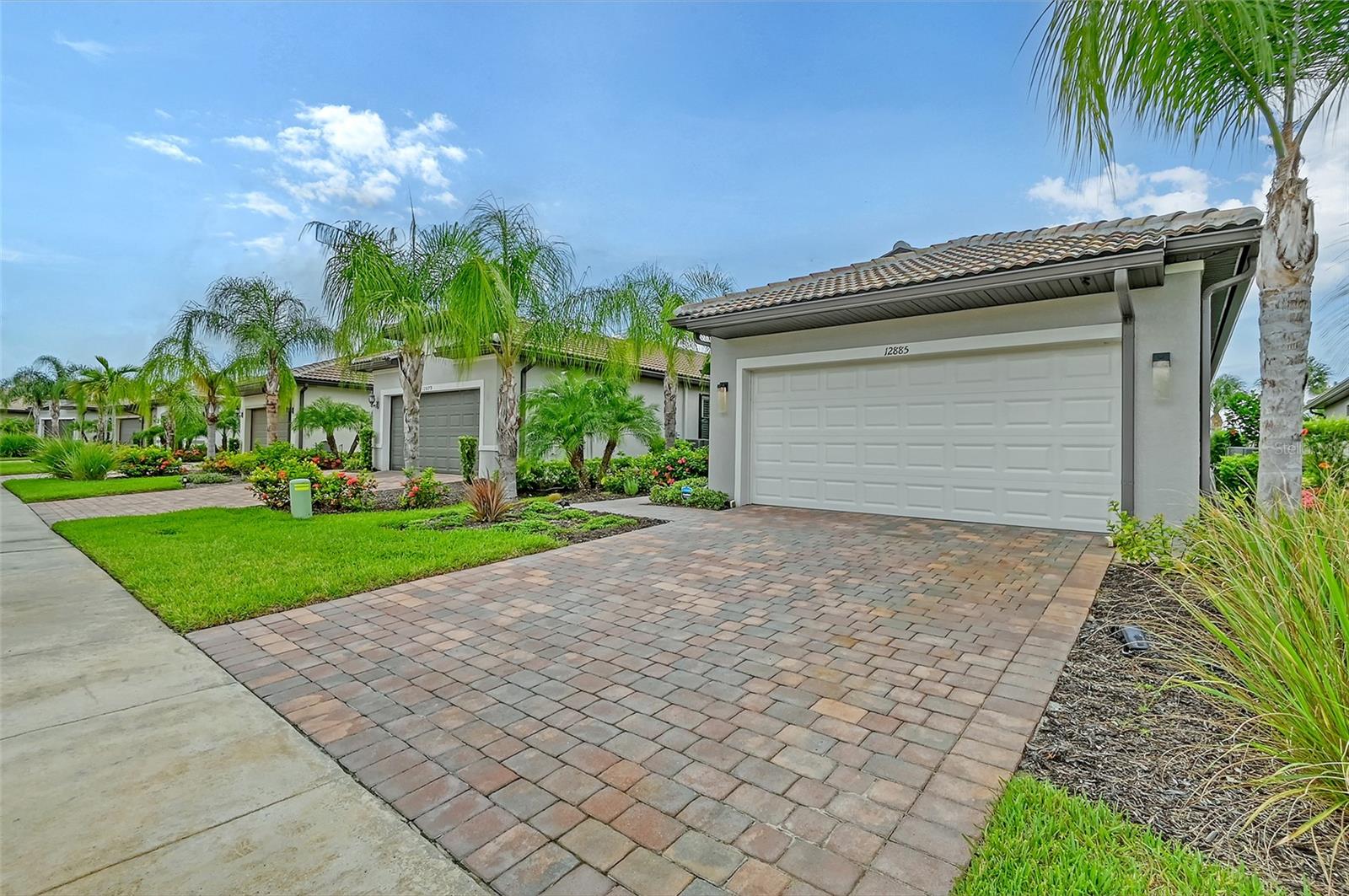 ISLANDWALK/THE WEST VLGS PH 5 - Residential