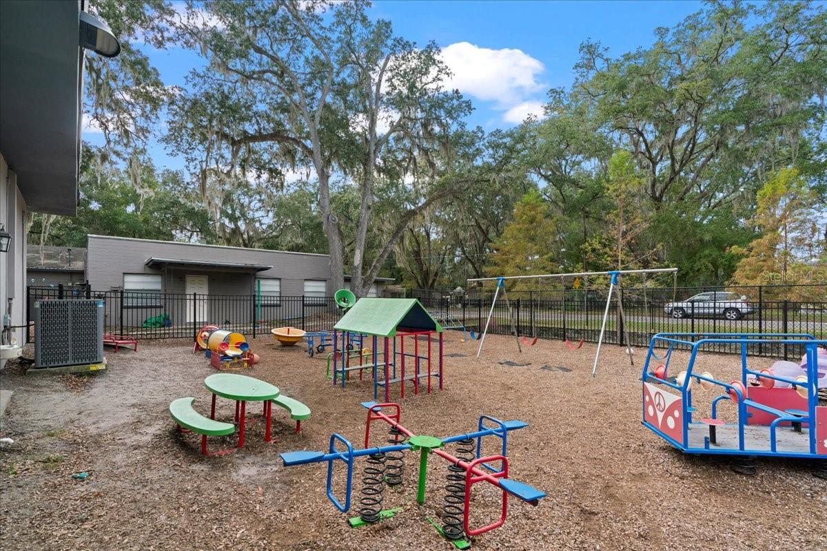 NORTHEAST SEOLA - Commercial Sale