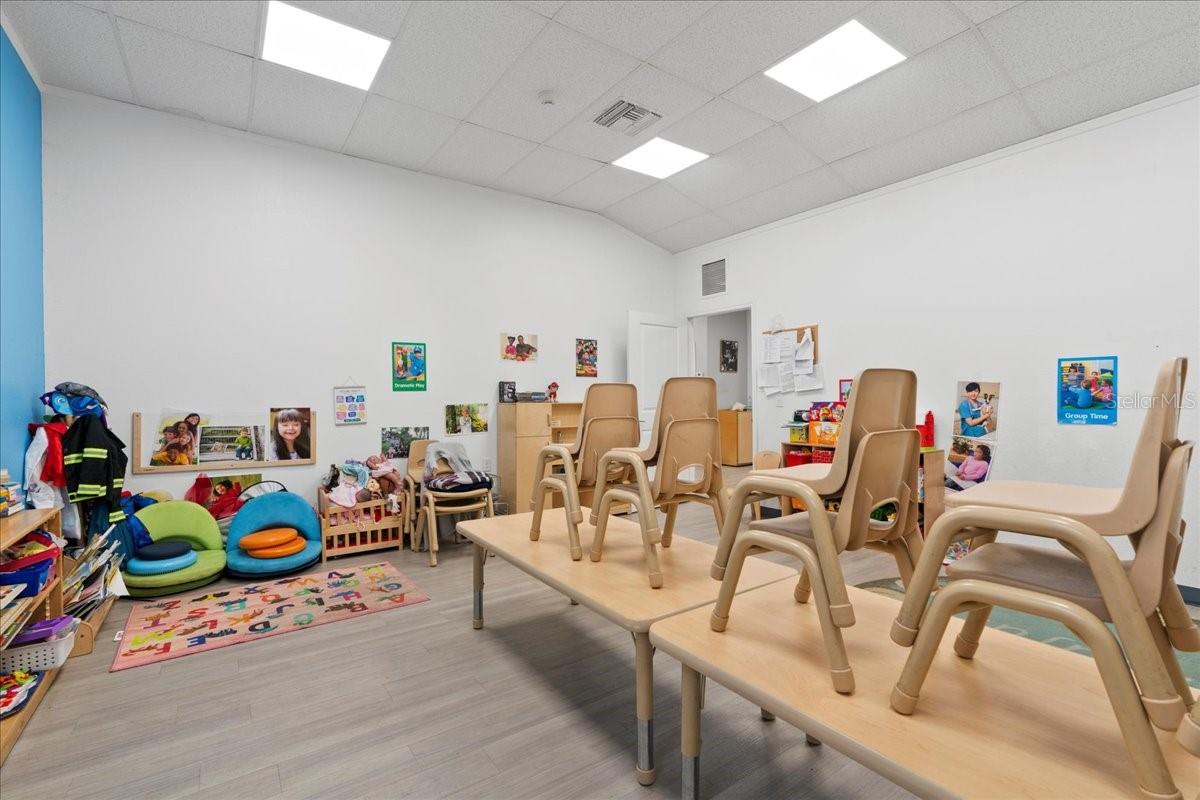 NORTHEAST SEOLA - Commercial Sale