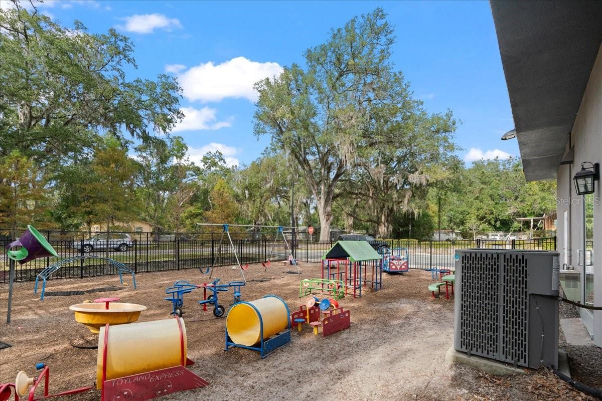 NORTHEAST SEOLA - Commercial Sale