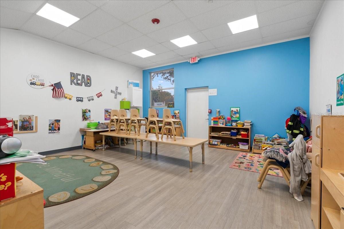 NORTHEAST SEOLA - Commercial Sale