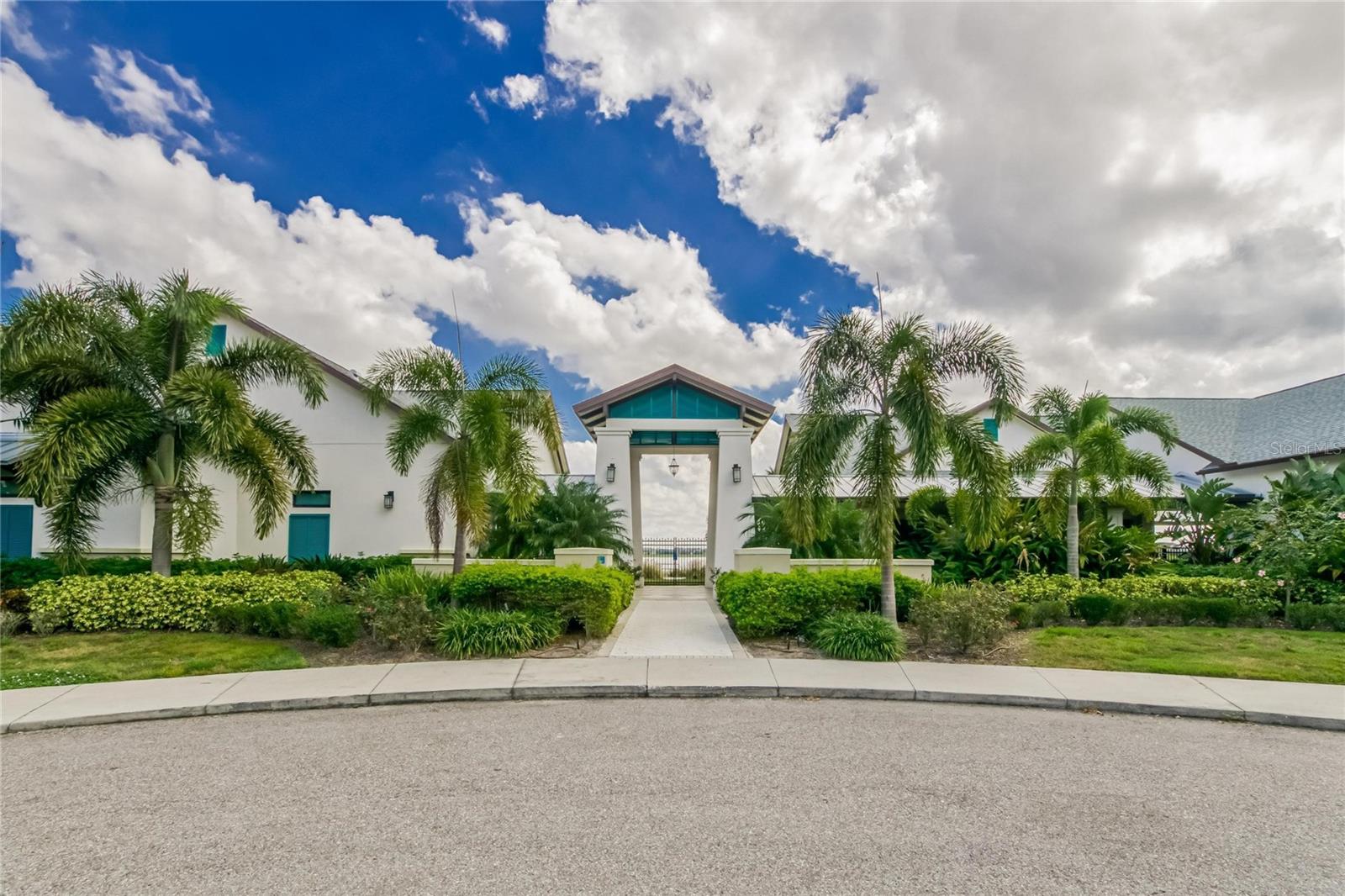 LUCAYA LAKE CLUB PH 4A - Residential