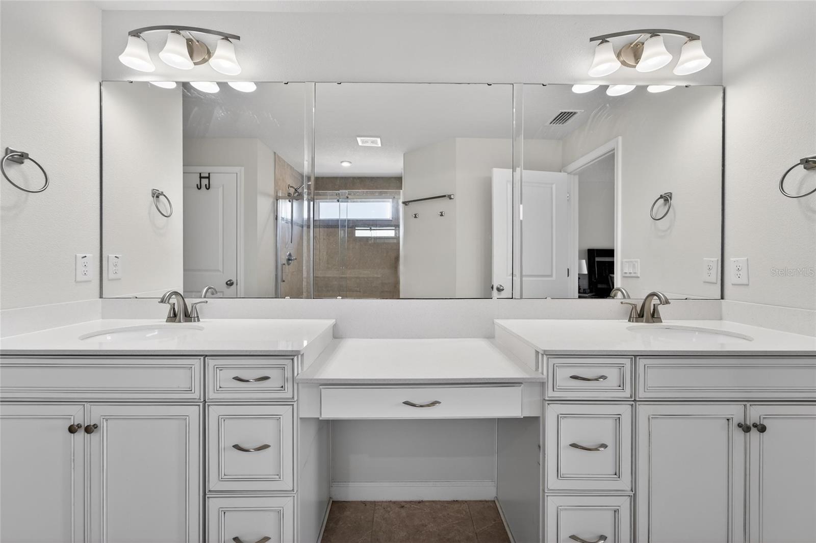 LUCAYA LAKE CLUB PH 4A - Residential