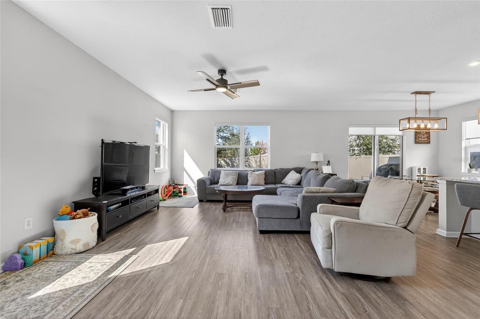 LUCAYA LAKE CLUB PH 4A - Residential