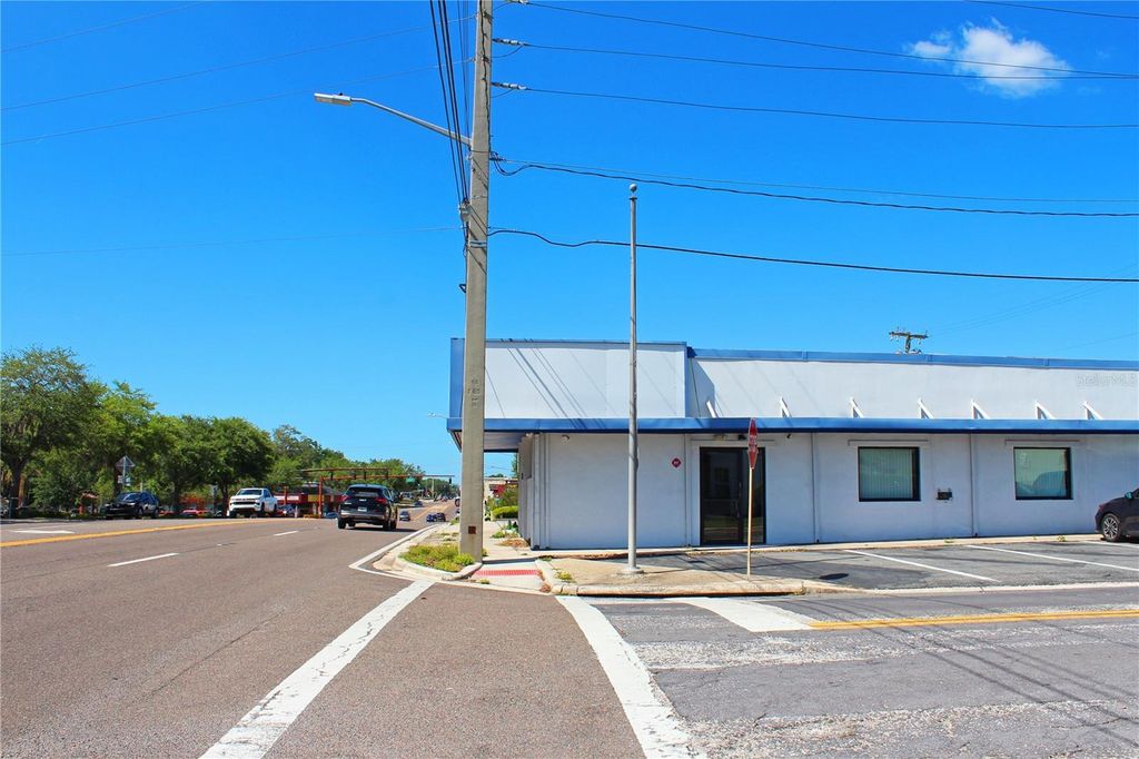 Photo of 2518 S Florida Avenue, Lakeland, FL 33803 (MLS # L4961203)