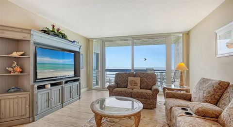 A home in LONGBOAT KEY