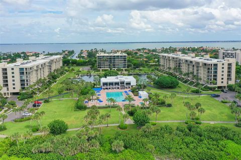 A home in LONGBOAT KEY