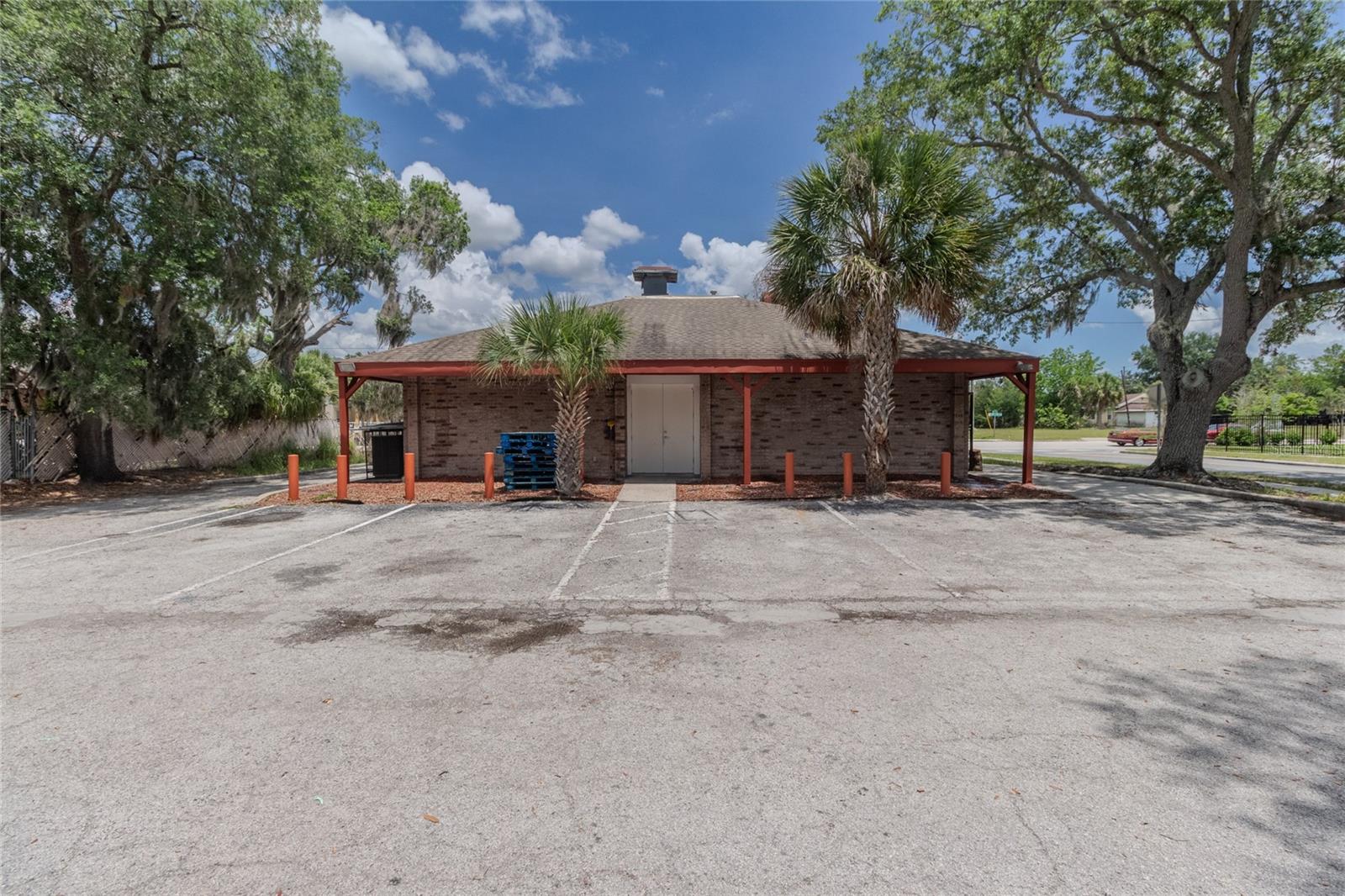 1046 MARTIN L KING JR AVENUE