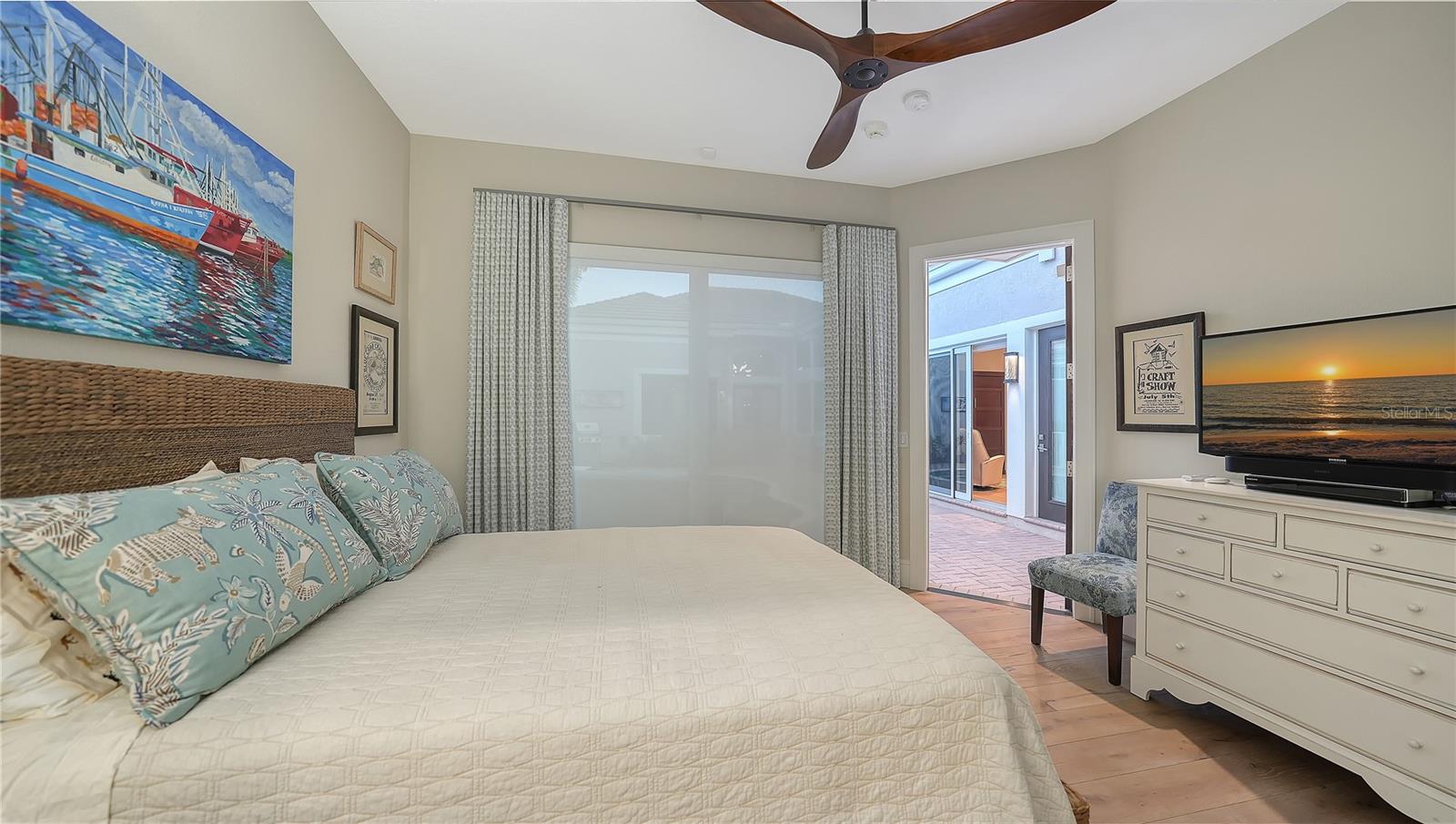 QUEENS HARBOUR - Residential