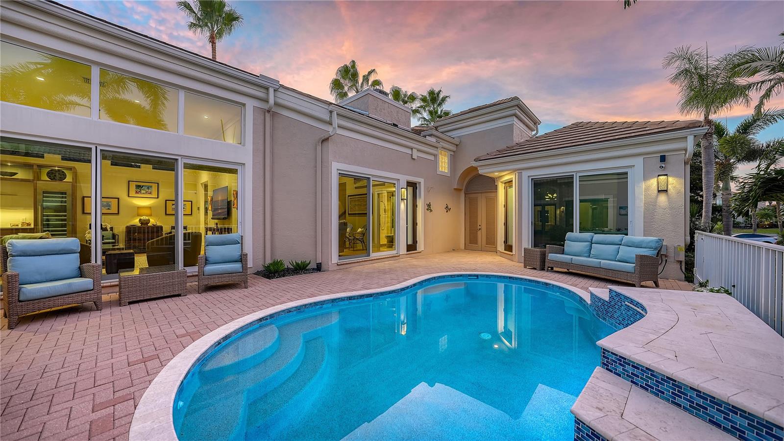 QUEENS HARBOUR - Residential