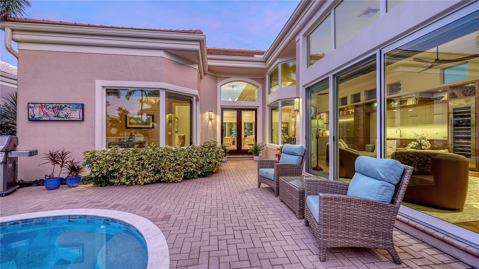 QUEENS HARBOUR - Residential