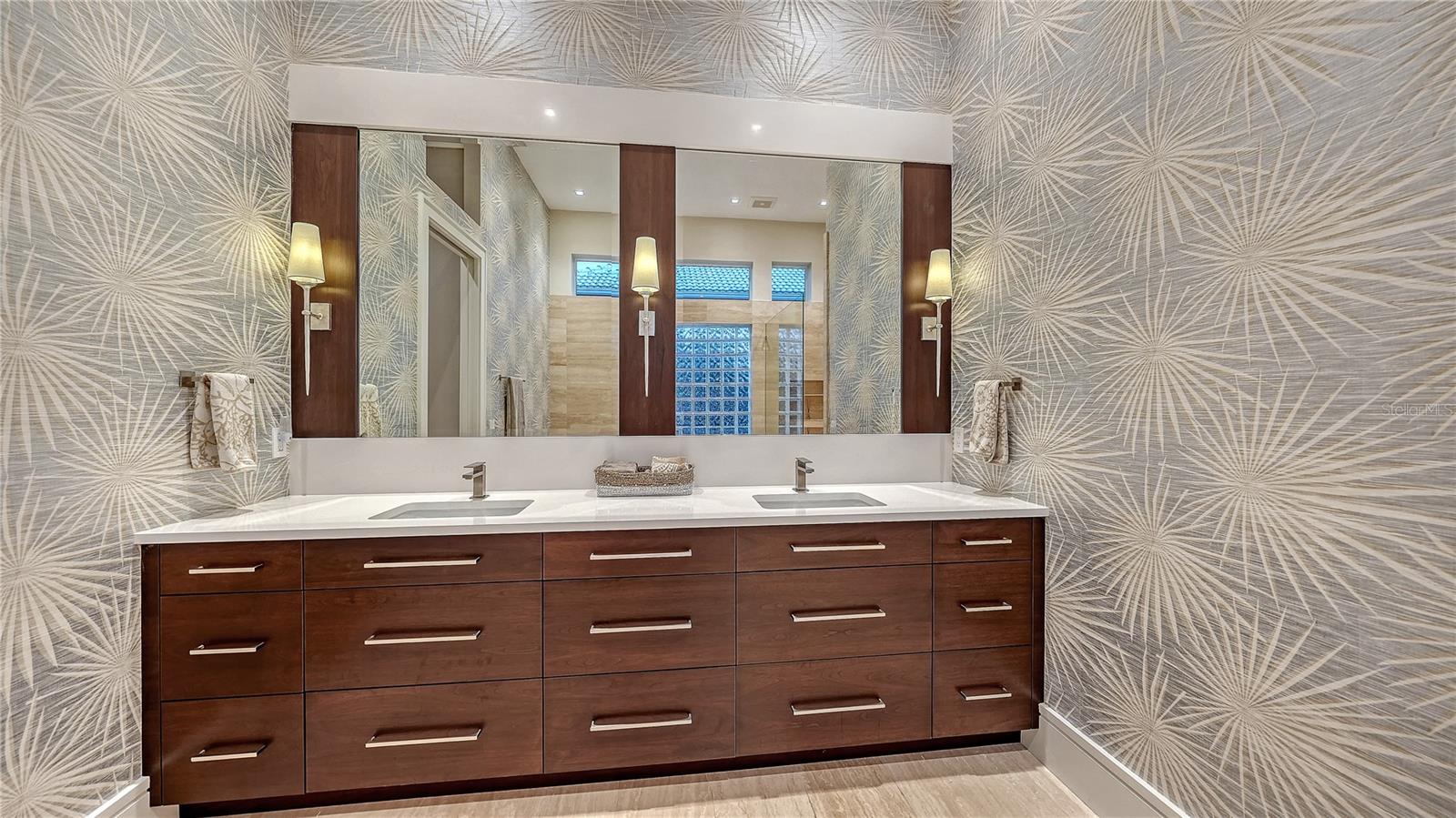 QUEENS HARBOUR - Residential