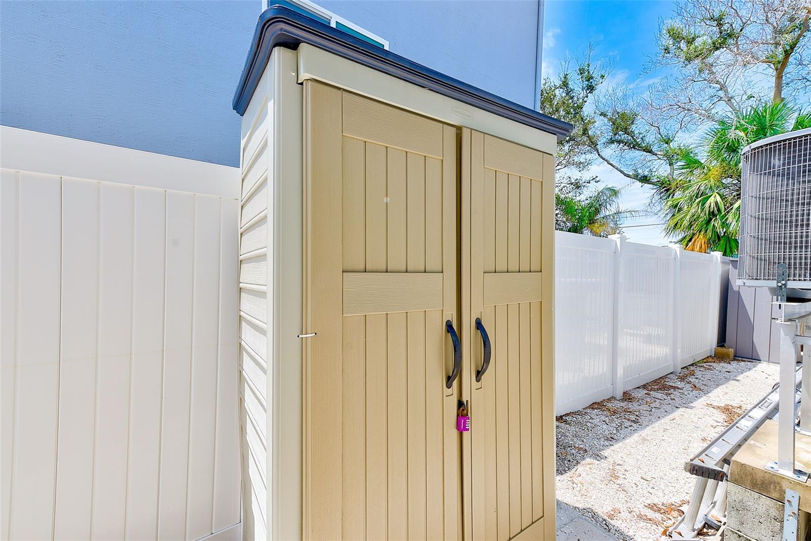 GULF WINDS CONDO - Residential