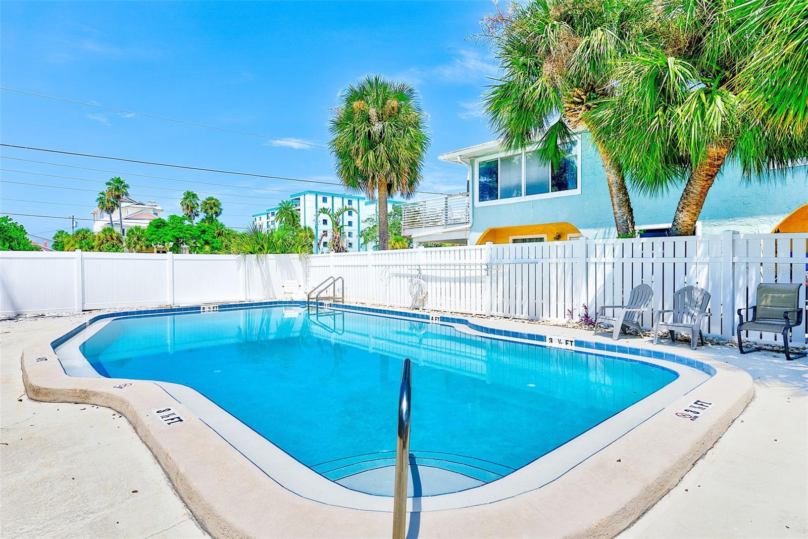 GULF WINDS CONDO - Residential