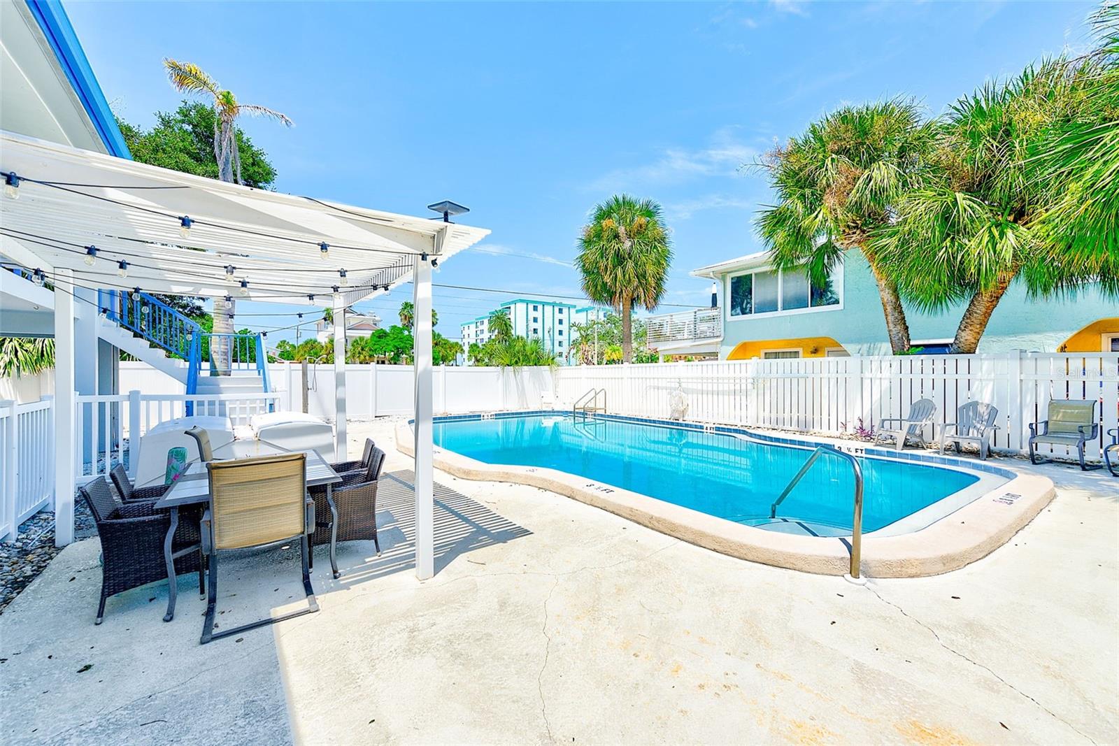 GULF WINDS CONDO - Residential