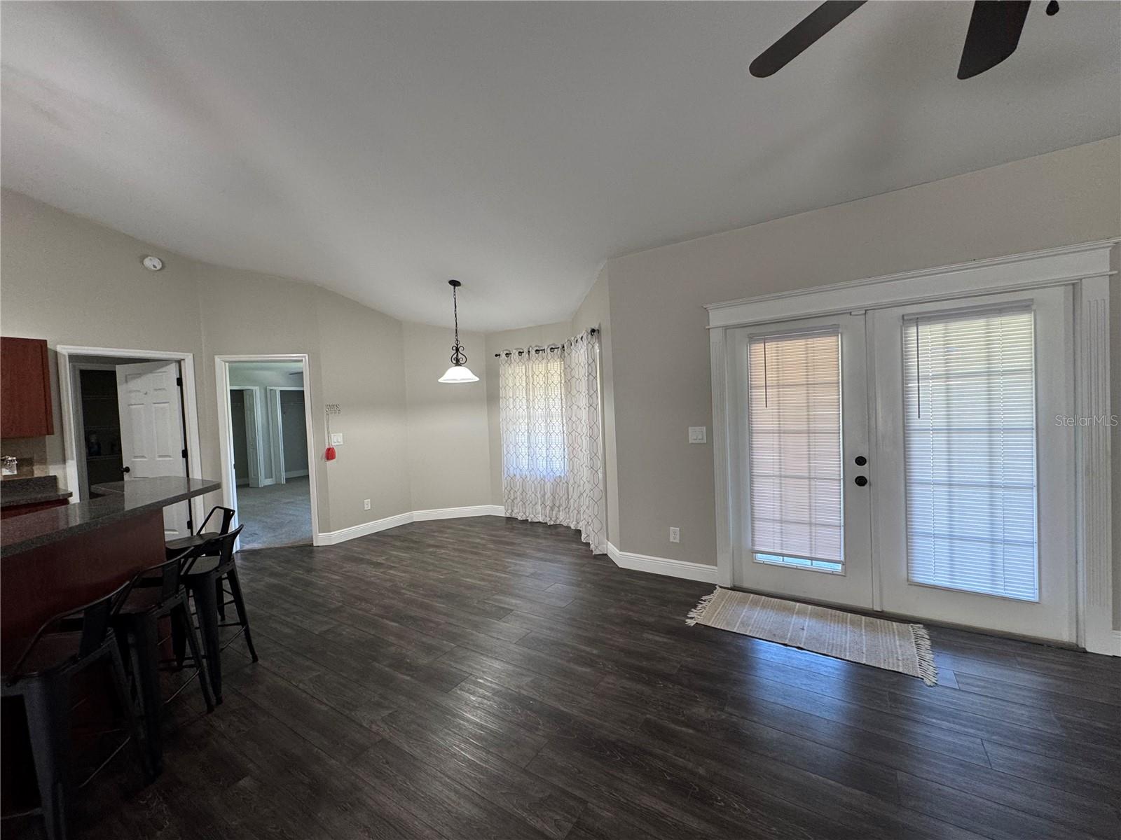 ROLLING HILLS UN 05 - Residential Lease