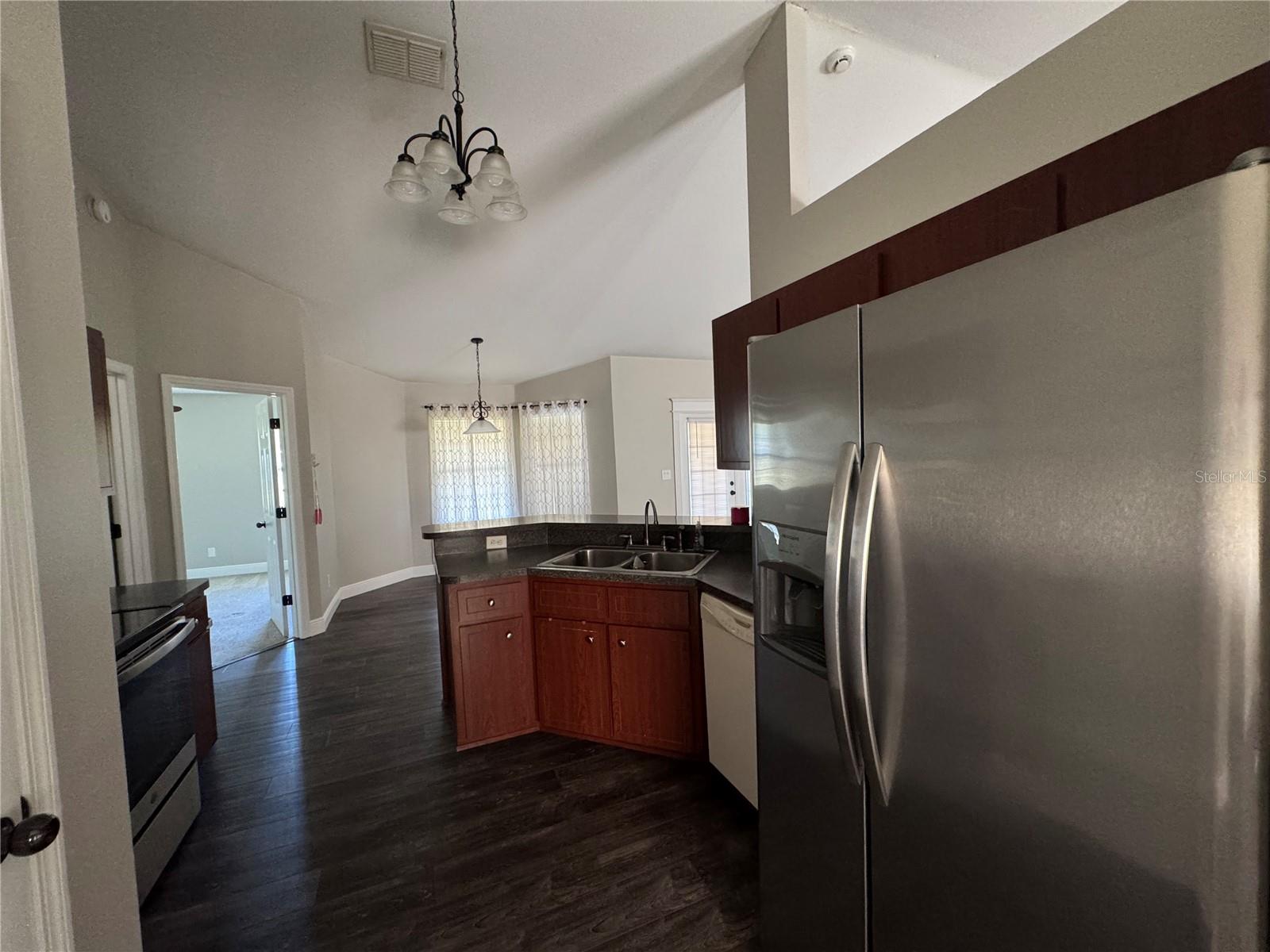 ROLLING HILLS UN 05 - Residential Lease