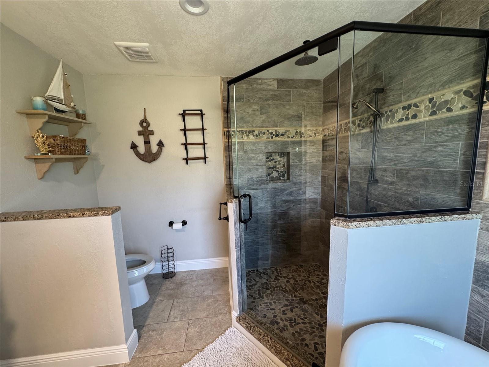 ROLLING HILLS UN 05 - Residential Lease