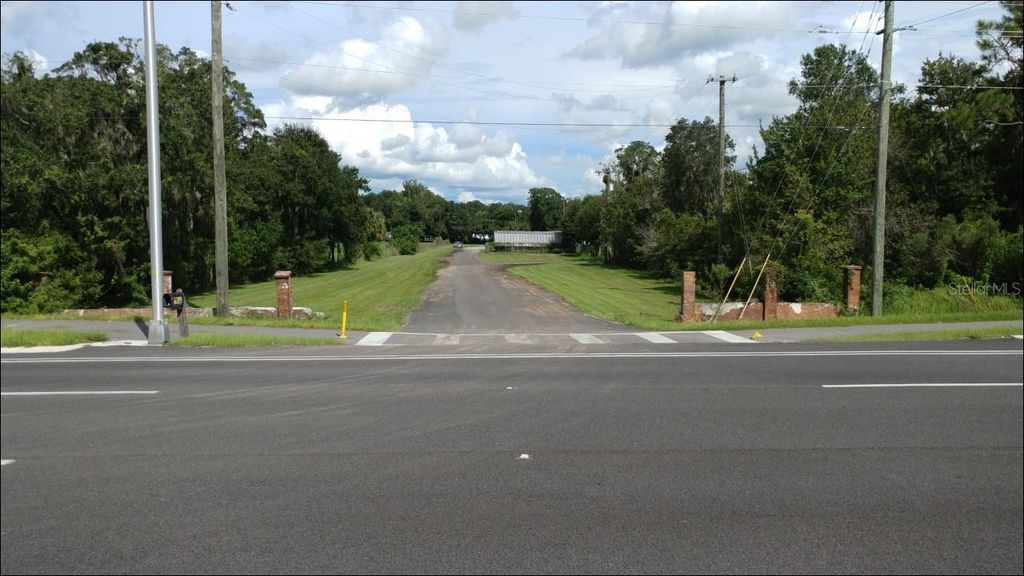 Photo of 15040 S Us Highway 301, Wimauma, FL 33598 (MLS # T3413271)