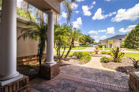 A home in LAKELAND