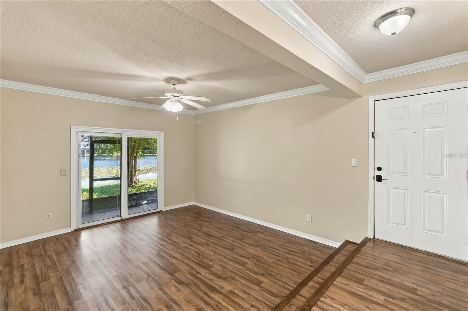 185 N PEARL LAKE CAUSEWAY 110