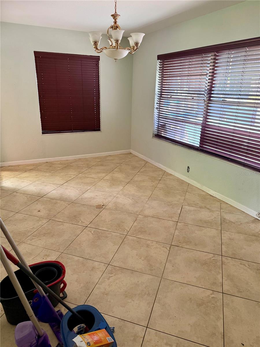 DREWS JOHN H SUB BLKS 1 TO 10 - Residential