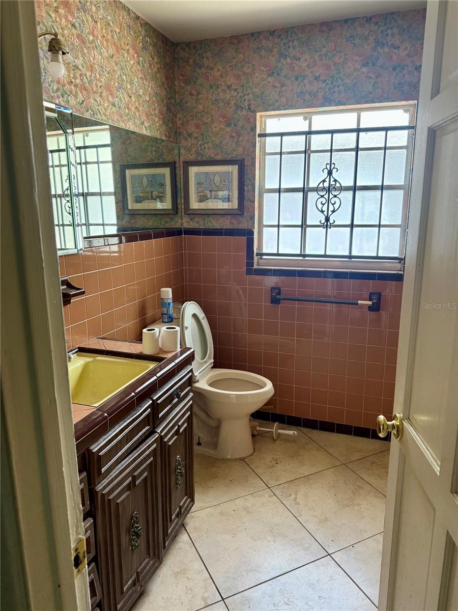 DREWS JOHN H SUB BLKS 1 TO 10 - Residential