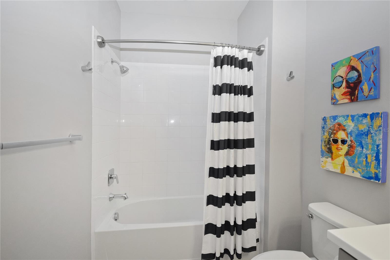 ISLANDWALK/WEST VLGS PH 4 - Residential