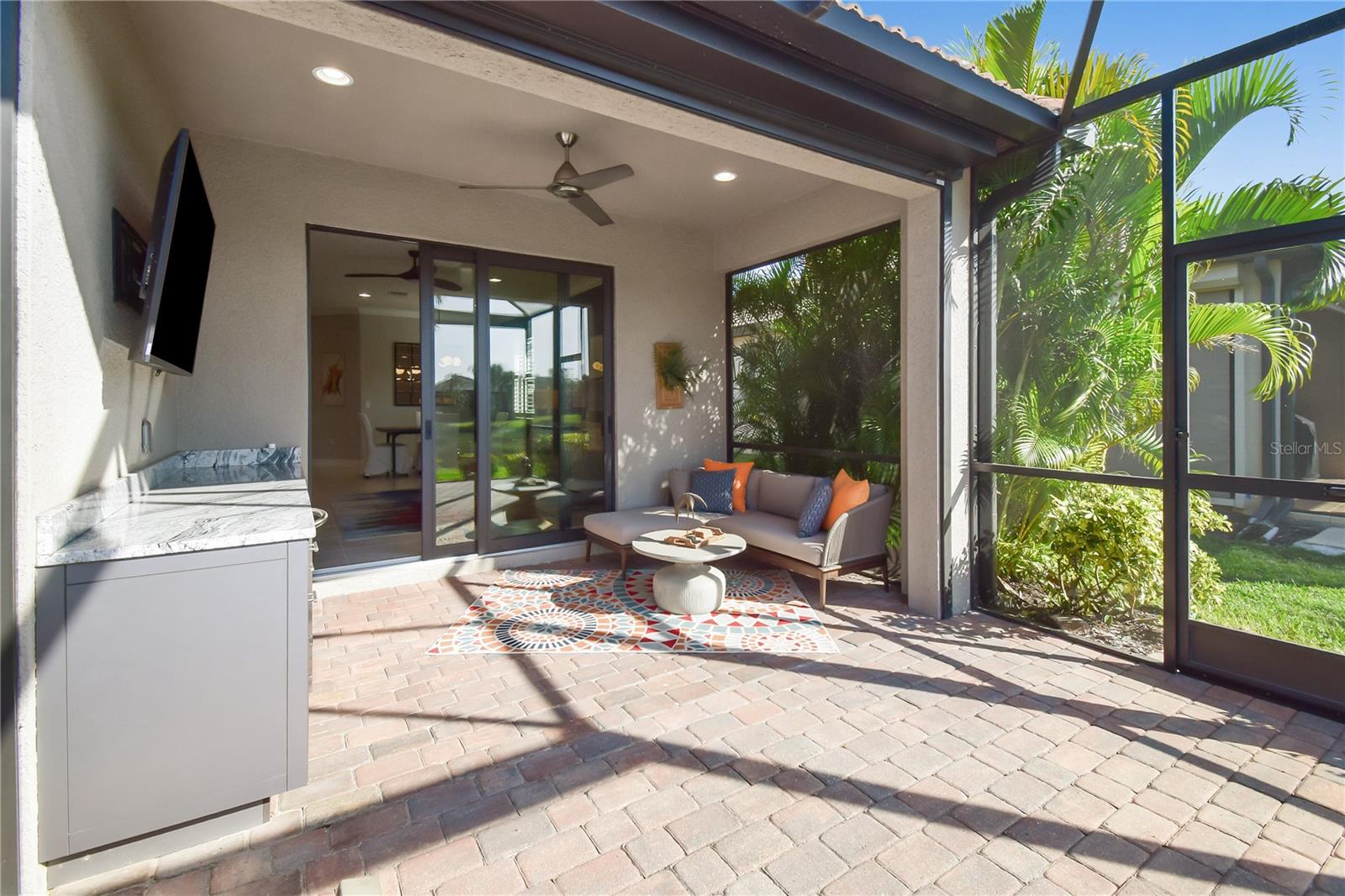 ISLANDWALK/WEST VLGS PH 4 - Residential