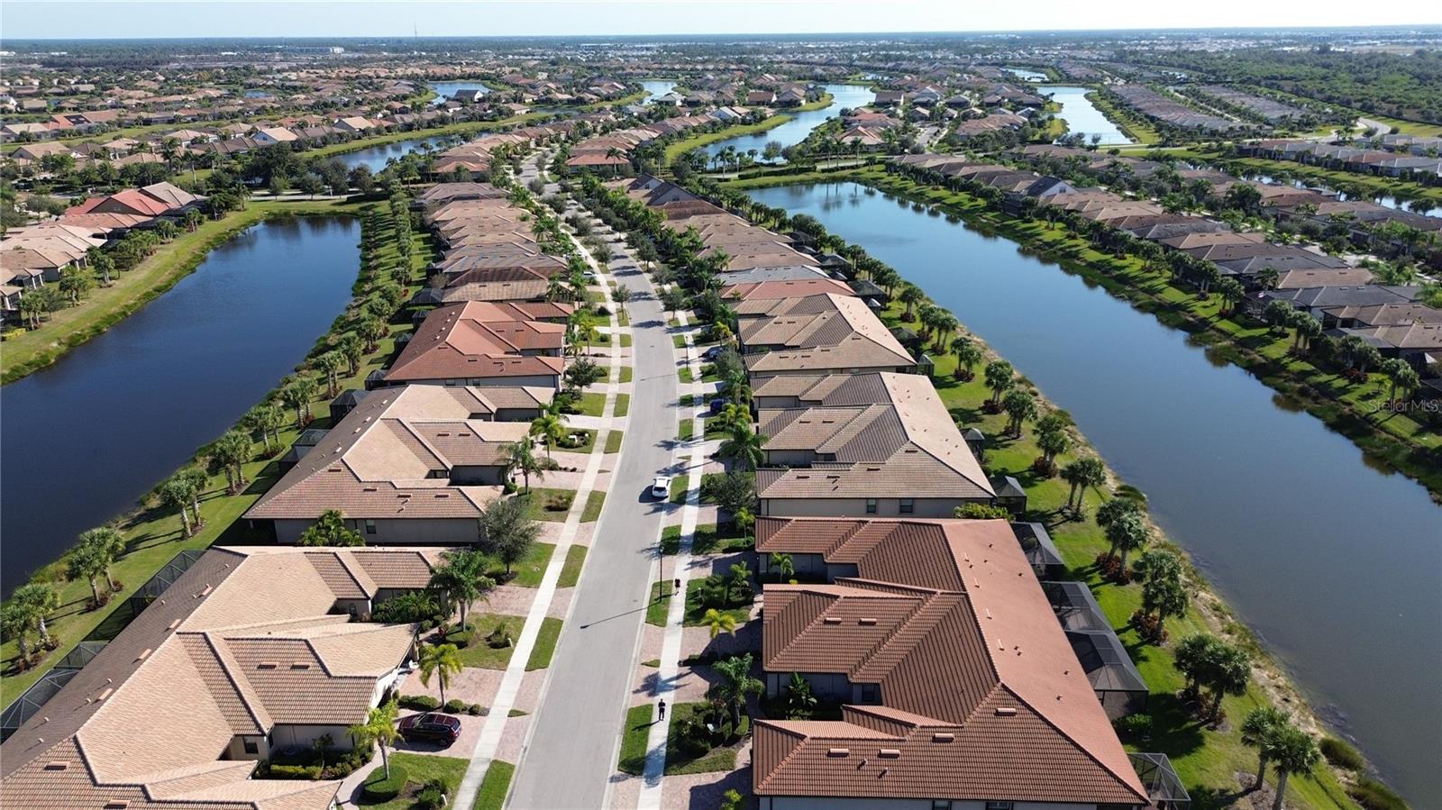 ISLANDWALK/WEST VLGS PH 4 - Residential