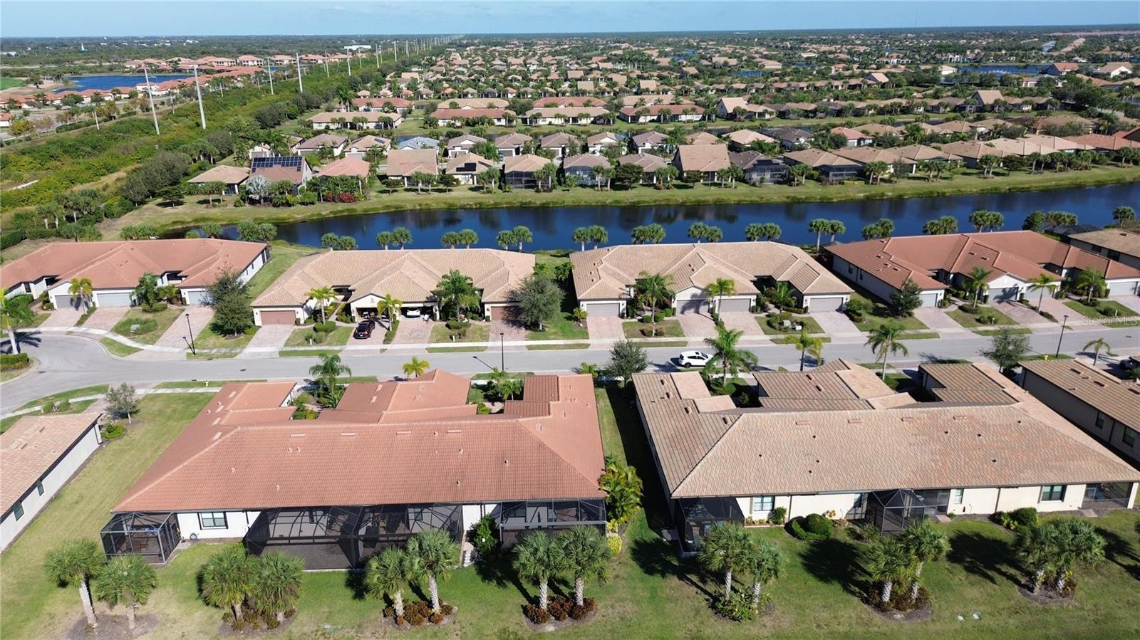 ISLANDWALK/WEST VLGS PH 4 - Residential