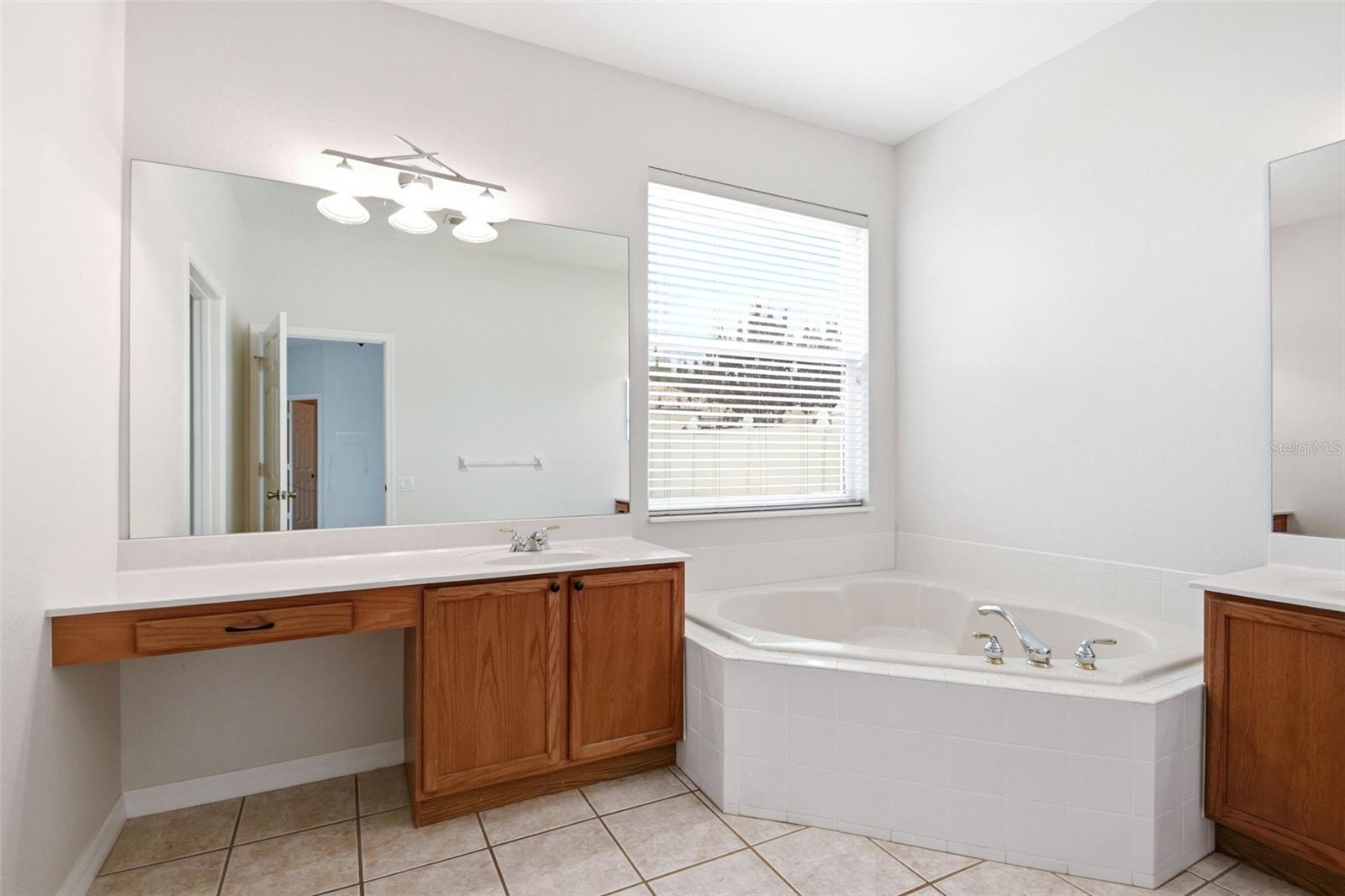 RESERVE AT BELMERE PH 02 48 144 - Residential