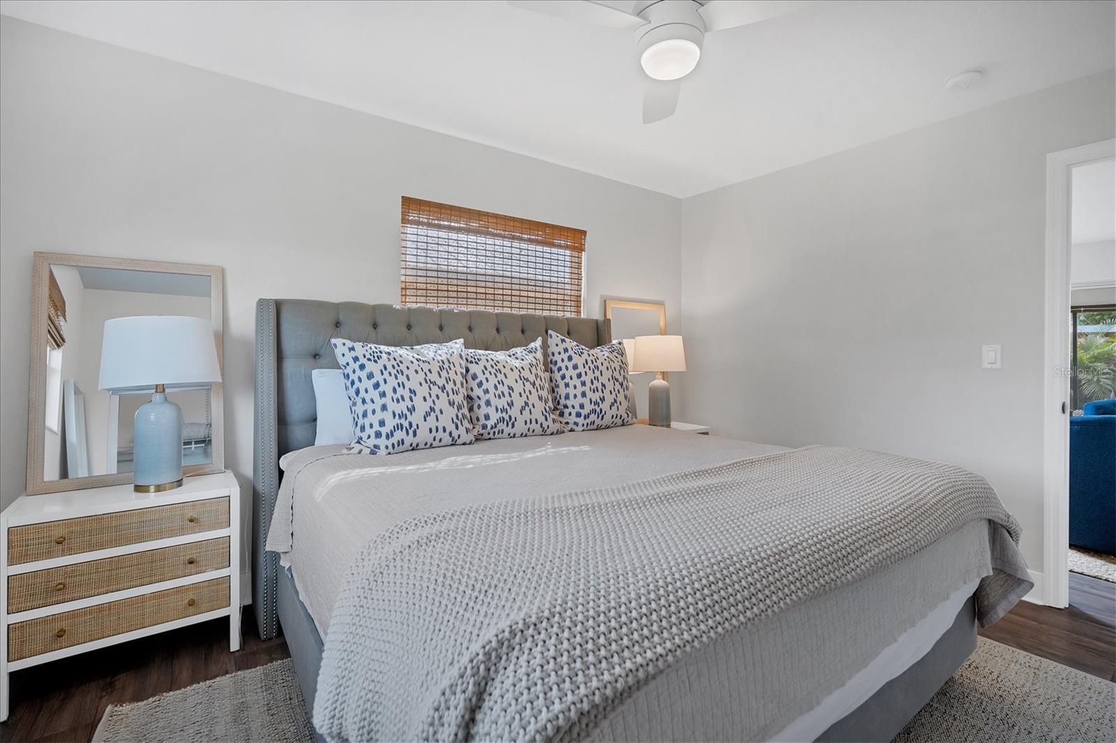 RIVERSIDE SHORES - Residential
