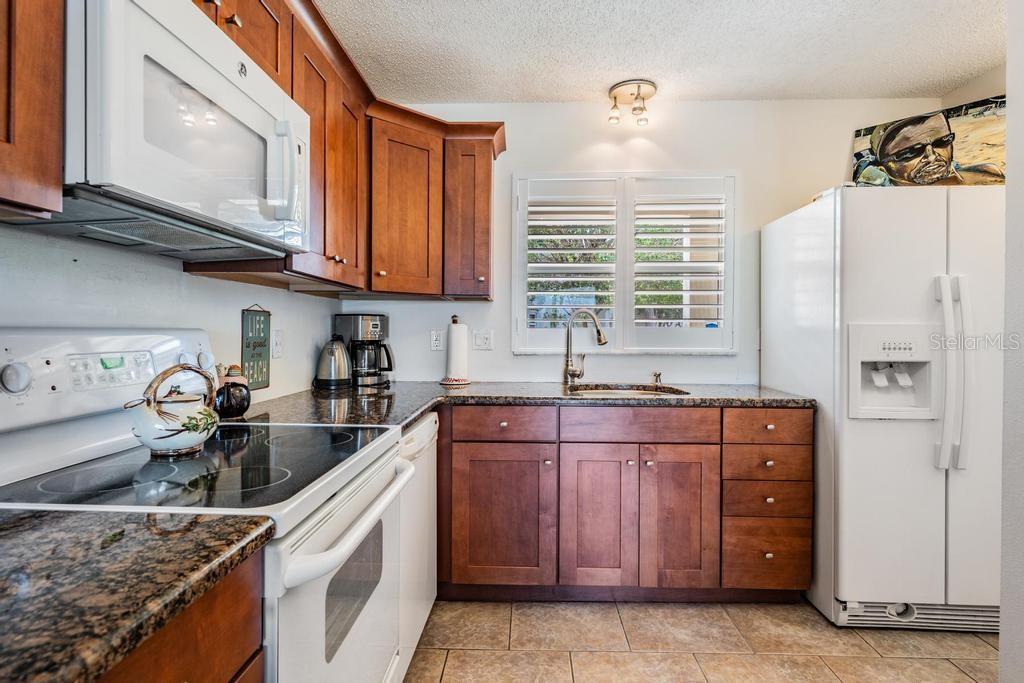 2700 BAYSHORE BOULEVARD 532