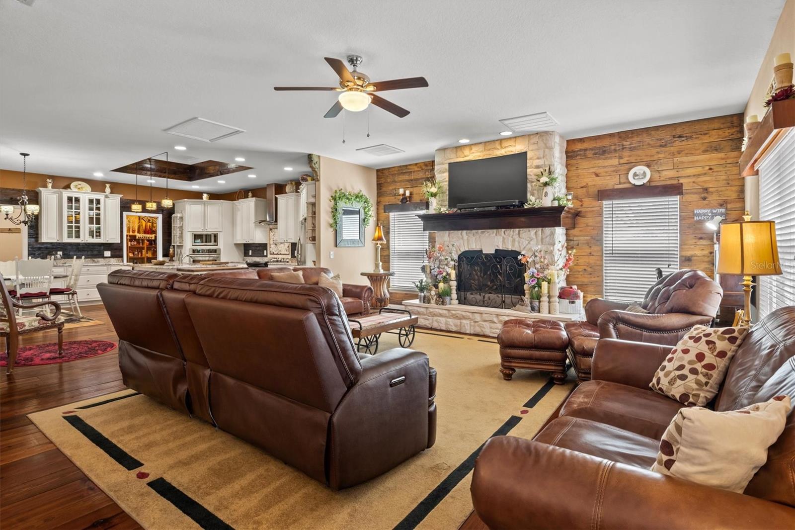 ACREAGE - Residential