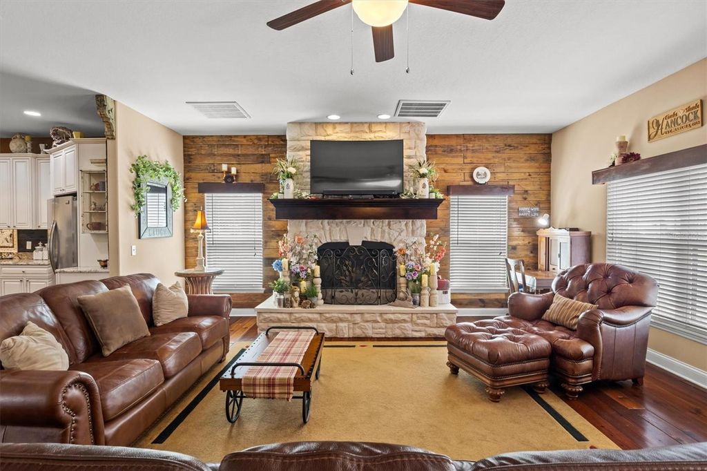 Photo of 408 Old Bartow Lake Wales Road, Bartow, FL 33830 (MLS # L4960402)